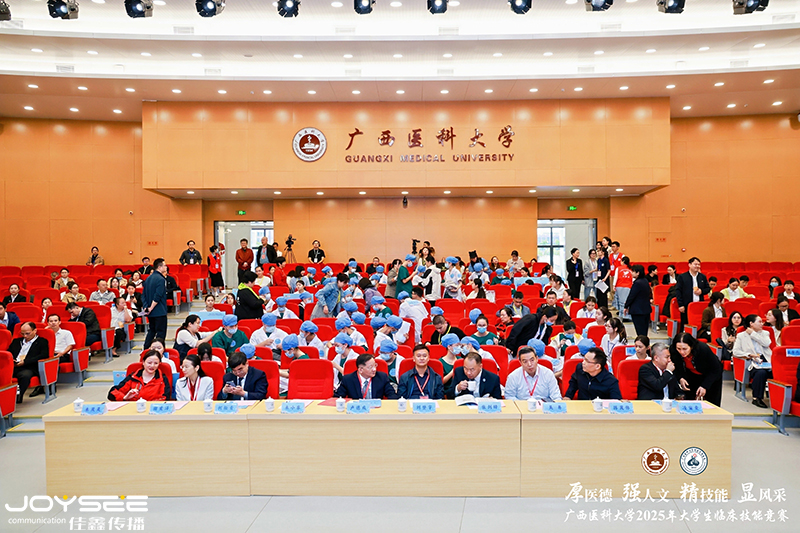 开幕式2.jpg 开幕式2.jpg